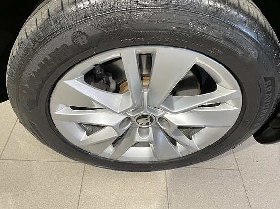 Skoda Karoq 12 of 23