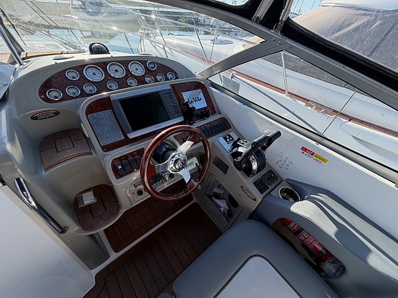 Bayliner 3055 med 2x 300hk Diesel maskiner! 6 of 12