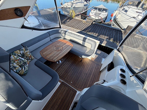 Bayliner 3055 med 2x 300hk Diesel maskiner! 4 of 12