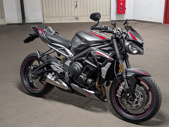 Triumph STREET TRIPLE 765 RS 3 of 6