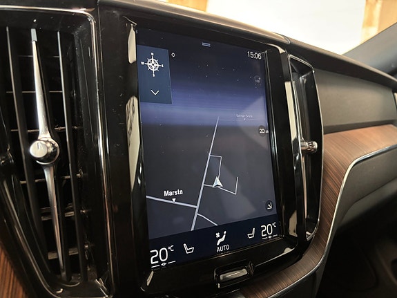 Volvo XC60 15 of 26