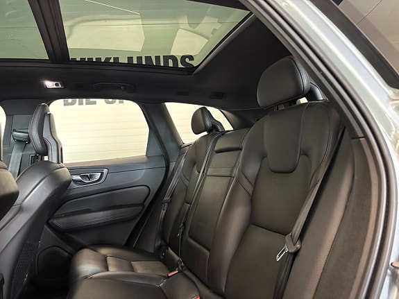 Volvo XC60 19 of 26