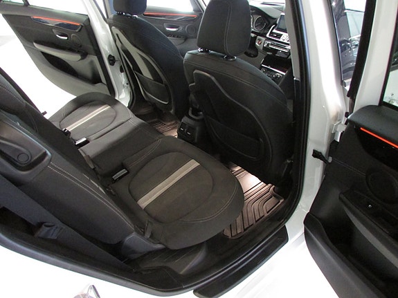 BMW 220d 11 of 21