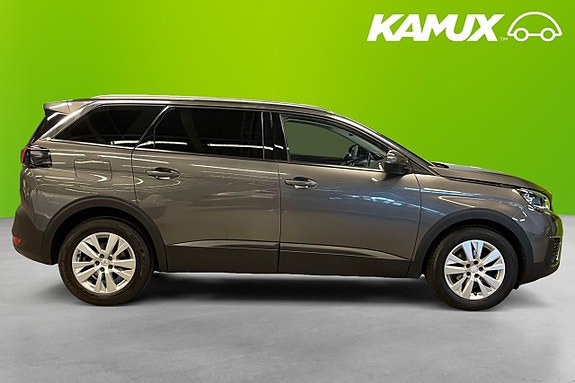 Peugeot 5008 2 of 21