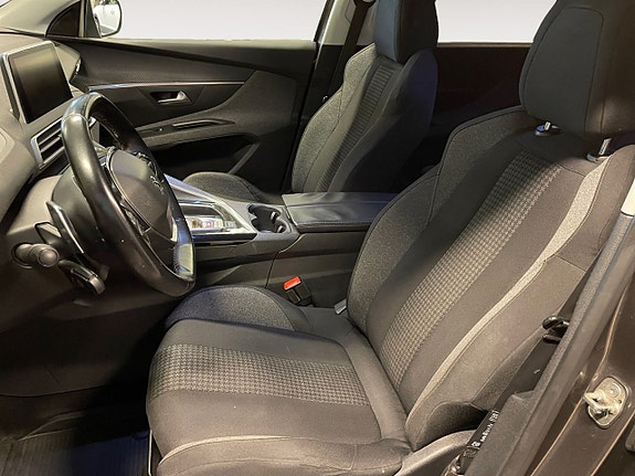Peugeot 5008 9 of 21