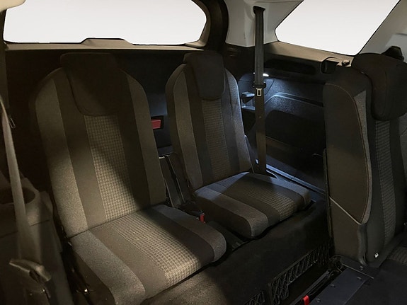 Peugeot 5008 13 of 21