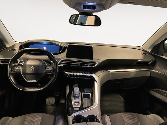 Peugeot 5008 10 of 21