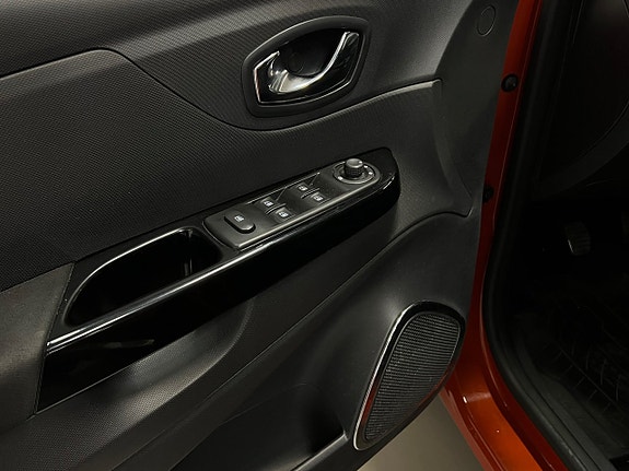 Renault Captur 14 of 26