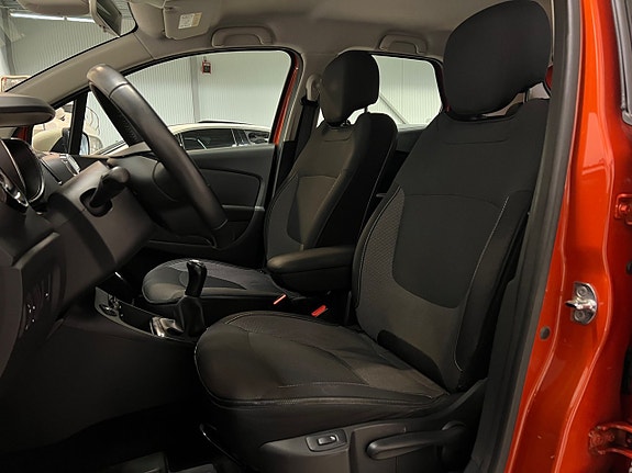 Renault Captur 13 of 26