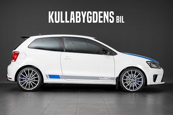Volkswagen Polo 2 of 22