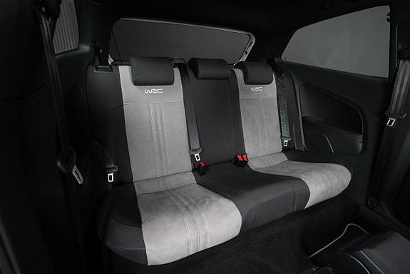 Volkswagen Polo 16 of 22