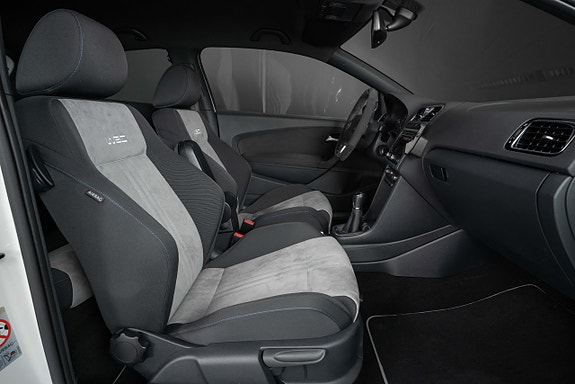 Volkswagen Polo 13 of 22