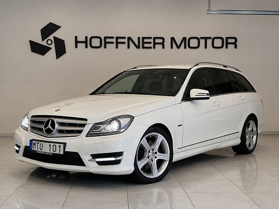 Mercedes-Benz C220 2 of 9