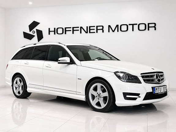 Mercedes-Benz C220 3 of 9
