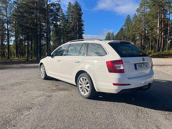 Skoda Octavia 5 of 13
