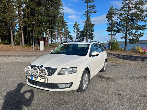 Skoda Octavia 3 of 13