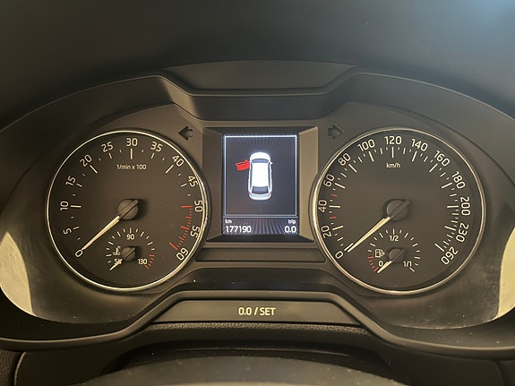 Skoda Octavia 11 of 13