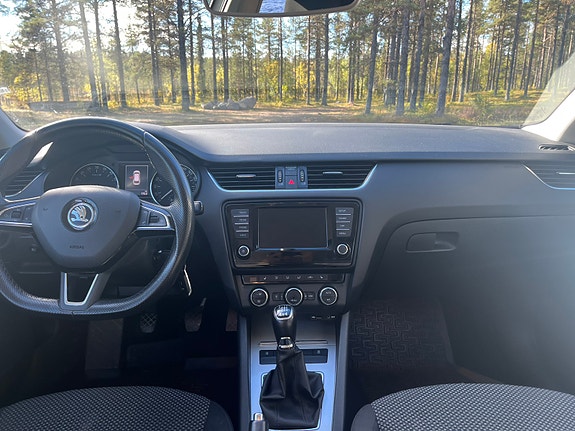Skoda Octavia 9 of 13