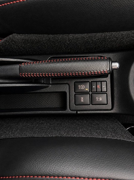 Toyota Yaris 12 of 12