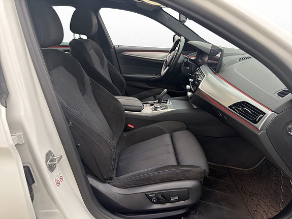 BMW 530e 14 of 30