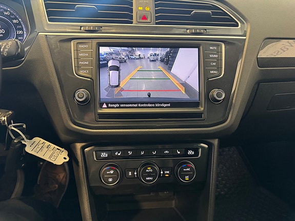 Volkswagen Tiguan 13 of 15