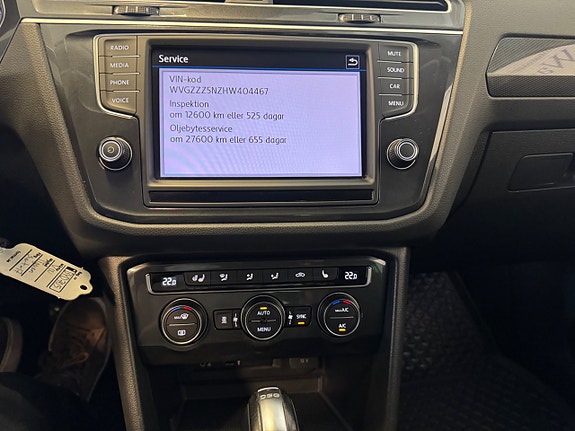 Volkswagen Tiguan 12 of 15