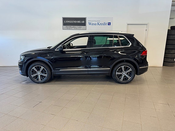 Volkswagen Tiguan 2 of 15