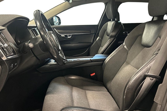 Volvo V90 Cross Country 13 of 27