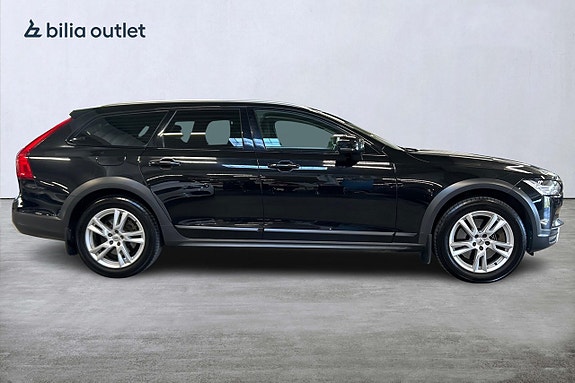 Volvo V90 Cross Country 5 of 27