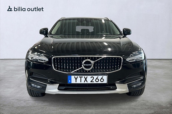 Volvo V90 Cross Country 3 of 27
