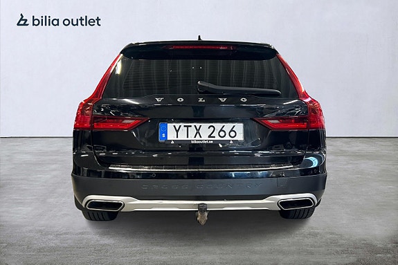 Volvo V90 Cross Country 7 of 27