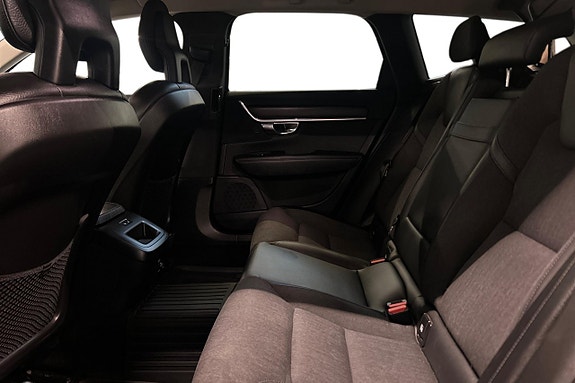 Volvo V90 Cross Country 14 of 27