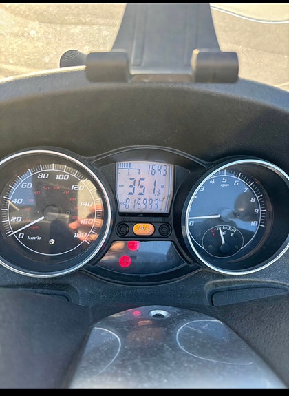 Piaggio MP3 400 LT 7 of 7