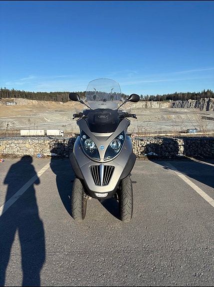 Piaggio MP3 400 LT 5 of 7