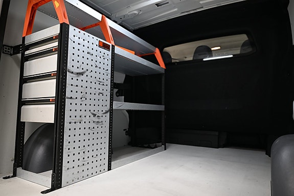 Renault Trafic 10 of 28
