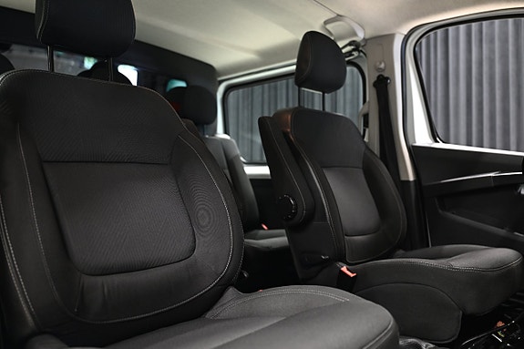 Renault Trafic 17 of 28
