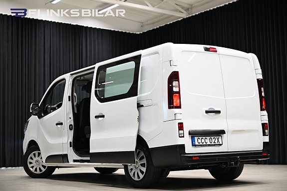 Renault Trafic 7 of 28