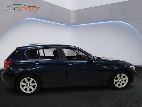 BMW 116d 4 of 12