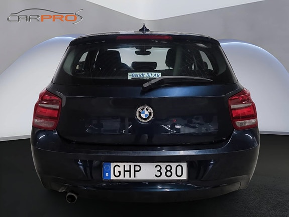 BMW 116d 6 of 12