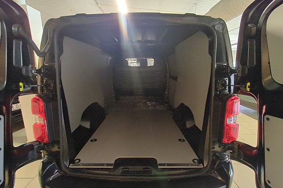 Opel Vivaro 7 of 9