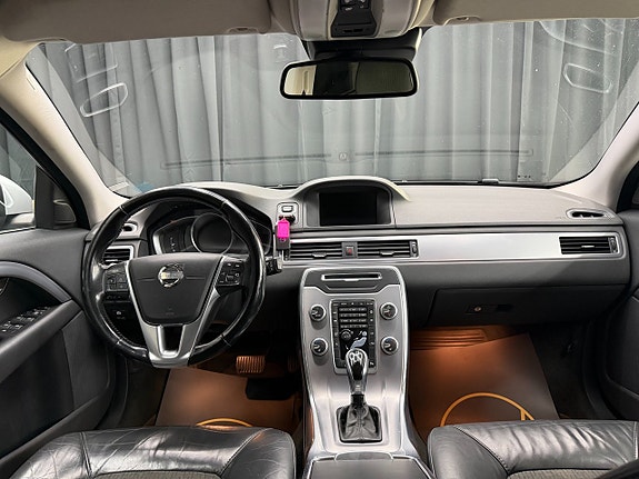 Volvo V70 9 of 13