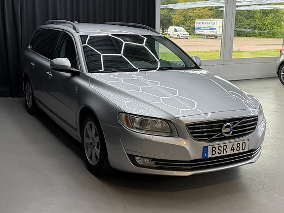 Volvo V70 13 of 13