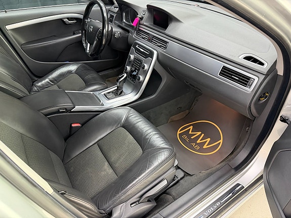 Volvo V70 6 of 13