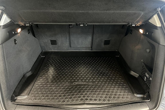 Audi Q5 10 of 27