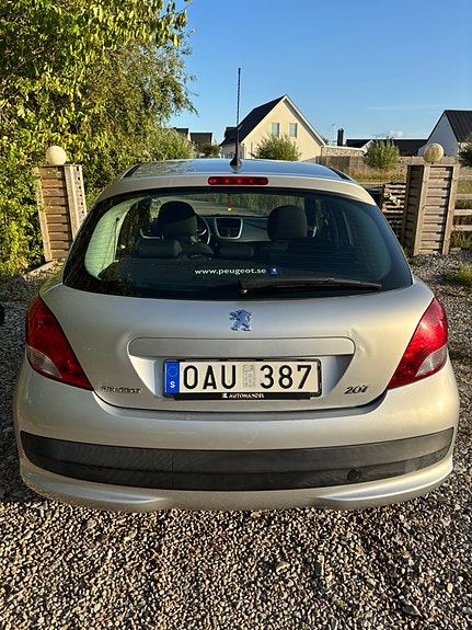 Peugeot 207 4 of 18