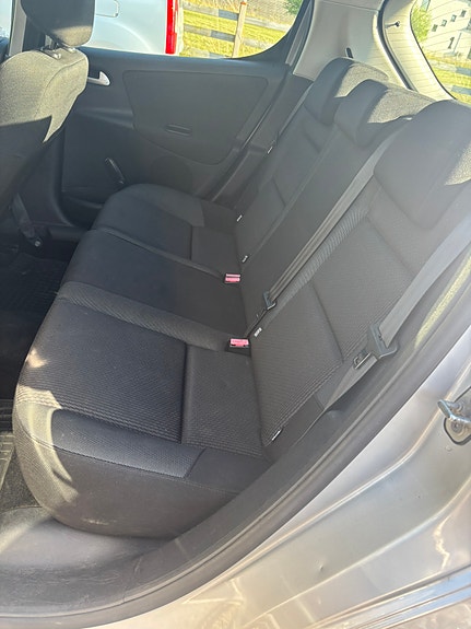Peugeot 207 13 of 18