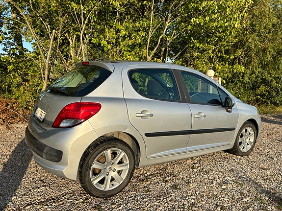 Peugeot 207 6 of 18