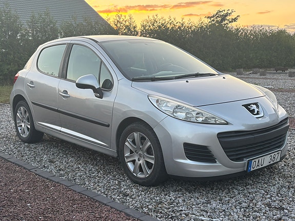 Peugeot 207 2 of 18