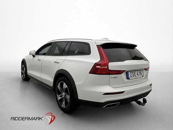 Volvo V60 Cross Country 5 of 30