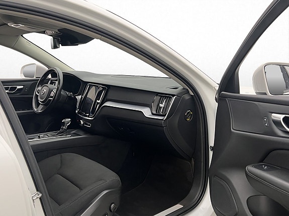 Volvo V60 Cross Country 16 of 30